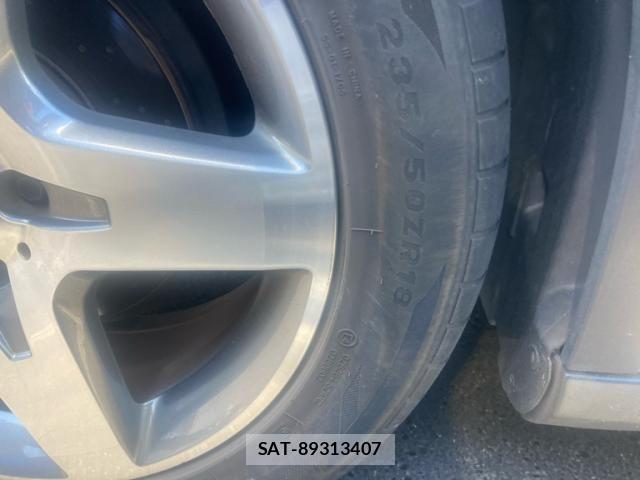 Mercedes Benz GLA-CLASS 2015-10 8036712-11