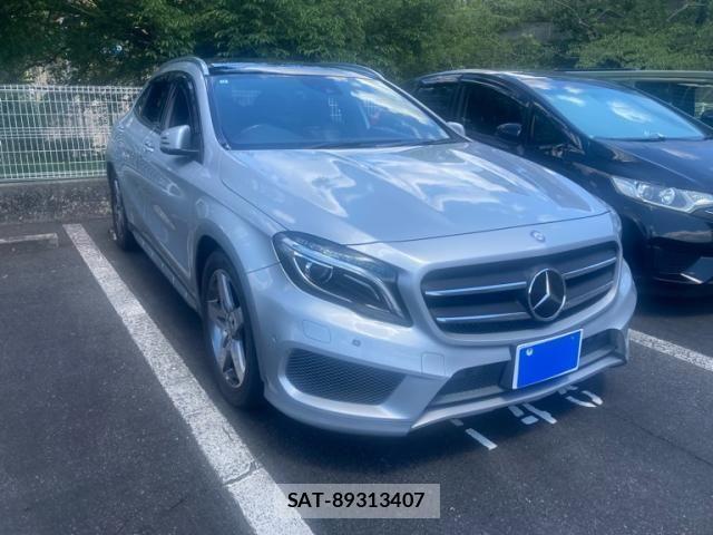 Mercedes Benz GLA-CLASS 2015-10 8036712-1