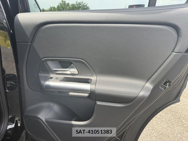 Mercedes Benz GLA-CLASS 2025-08 8036710-10