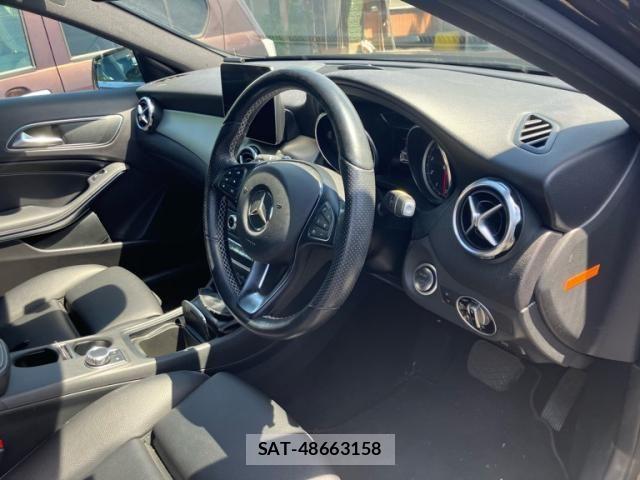 Mercedes Benz GLA-CLASS 2018-11 8074553-12