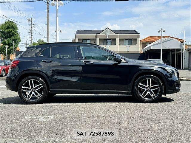 Mercedes Benz GLA-CLASS 2017-11 8074551-14