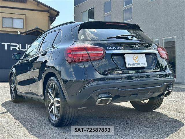 Mercedes Benz GLA-CLASS 2017-11 8074551-17