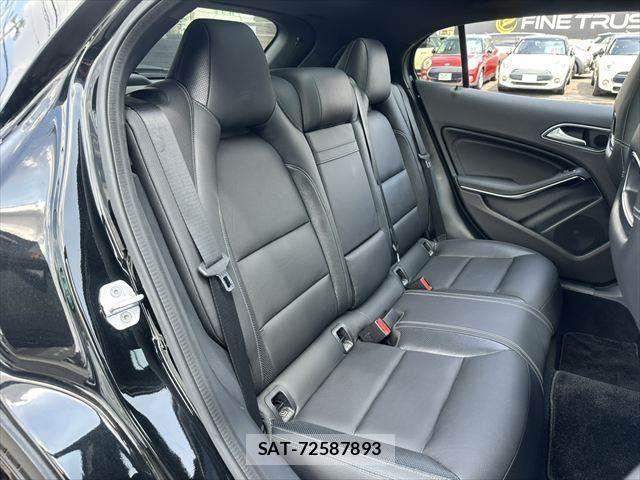 Mercedes Benz GLA-CLASS 2017-11 8074551-8