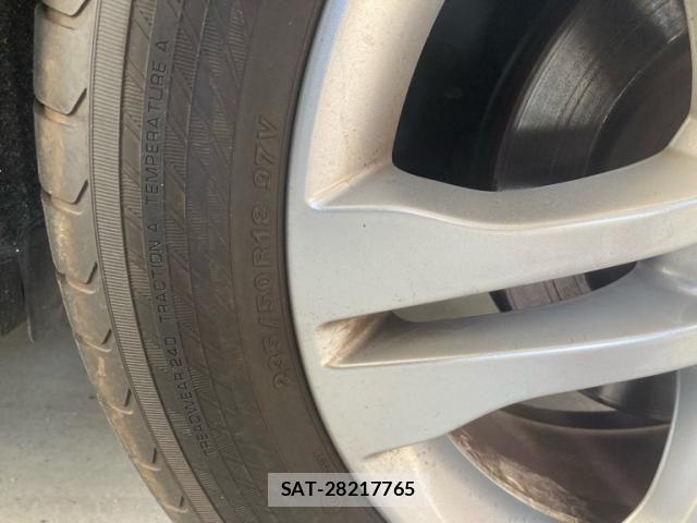 Mercedes Benz GLA-CLASS 2014-09 8100393-9