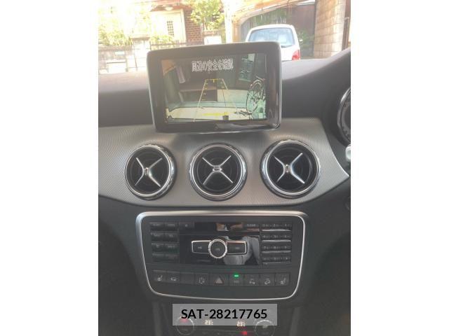 Mercedes Benz GLA-CLASS 2014-09 8100393-22