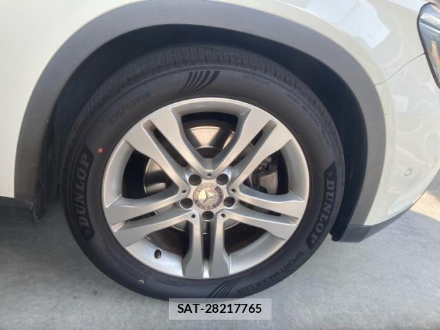 Mercedes Benz GLA-CLASS 2014-09 8100393-5