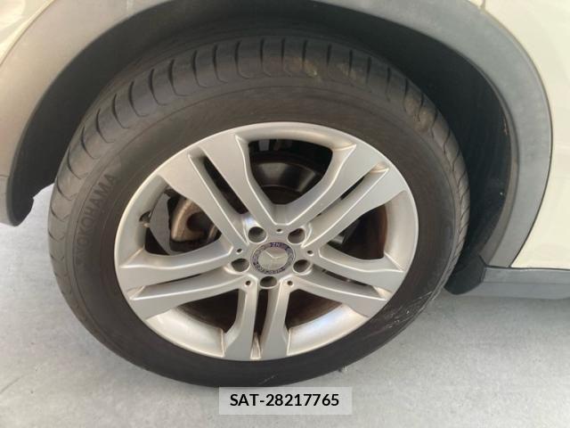 Mercedes Benz GLA-CLASS 2014-09 8100393-6