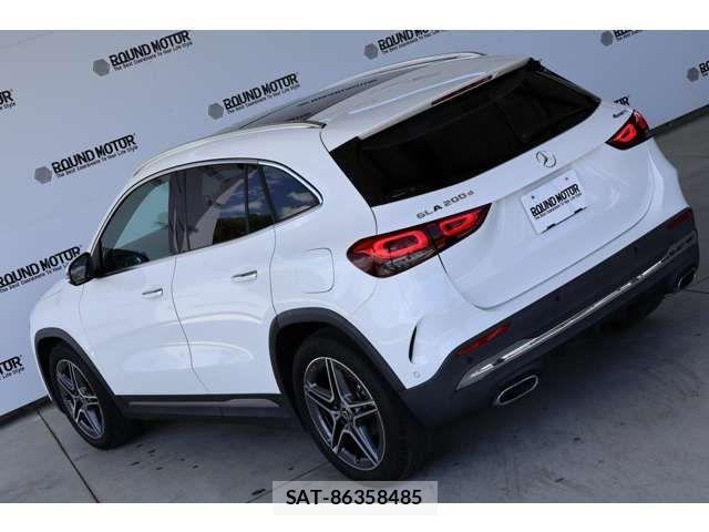 Mercedes Benz GLA-CLASS 2023-08 8100390-10