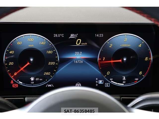 Mercedes Benz GLA-CLASS 2023-08 8100390-15