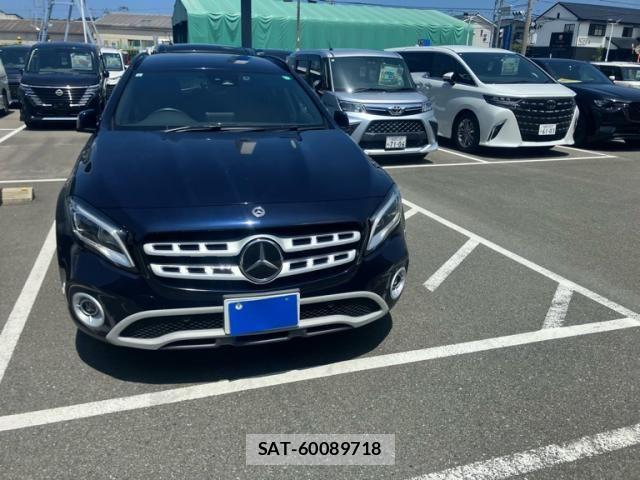 Mercedes Benz GLA-CLASS 2017-09 8100392-0