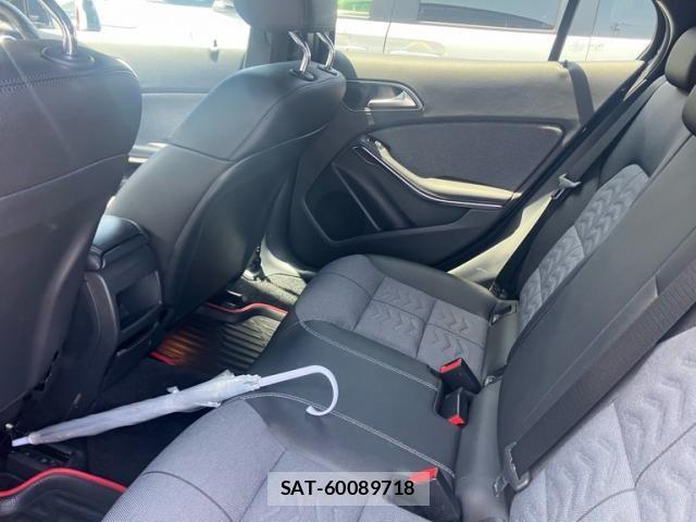 Mercedes Benz GLA-CLASS 2017-09 8100392-9
