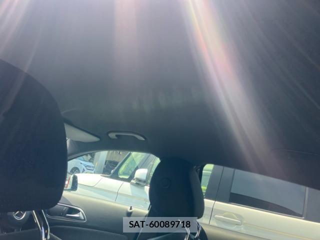 Mercedes Benz GLA-CLASS 2017-09 8100392-10