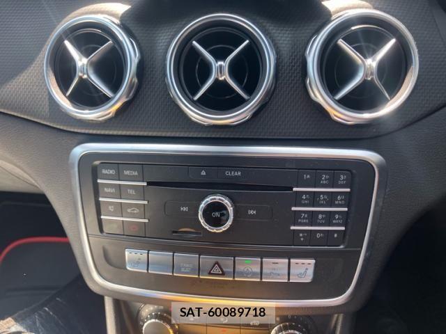 Mercedes Benz GLA-CLASS 2017-09 8100392-12