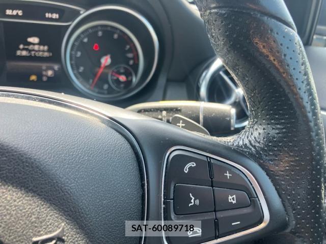 Mercedes Benz GLA-CLASS 2017-09 8100392-19