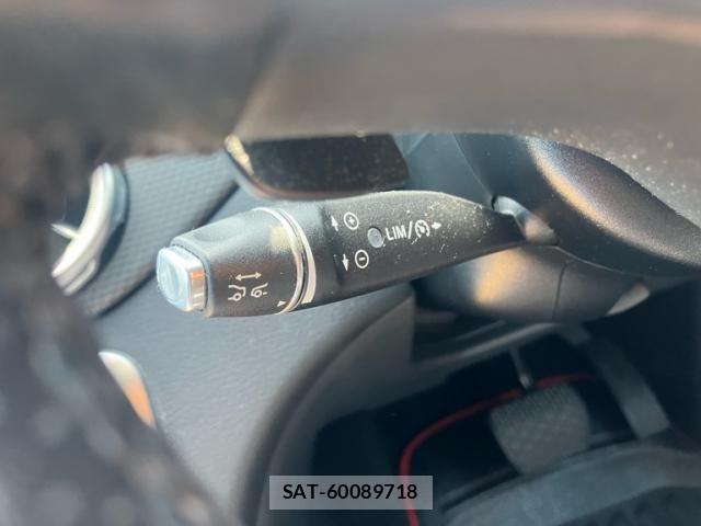 Mercedes Benz GLA-CLASS 2017-09 8100392-20