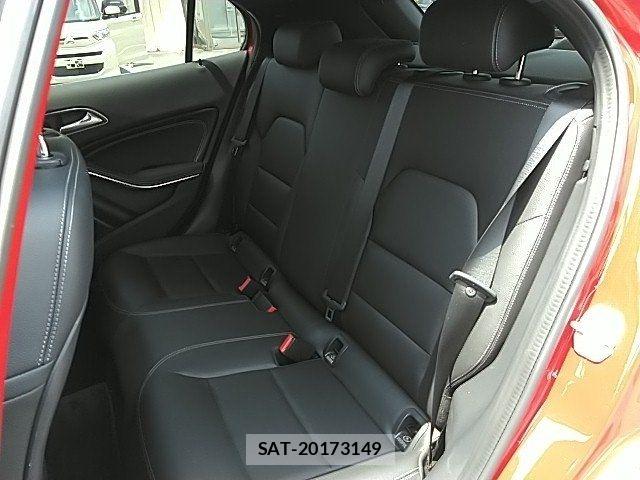 Mercedes Benz GLA-CLASS 2017-07 8131185-12
