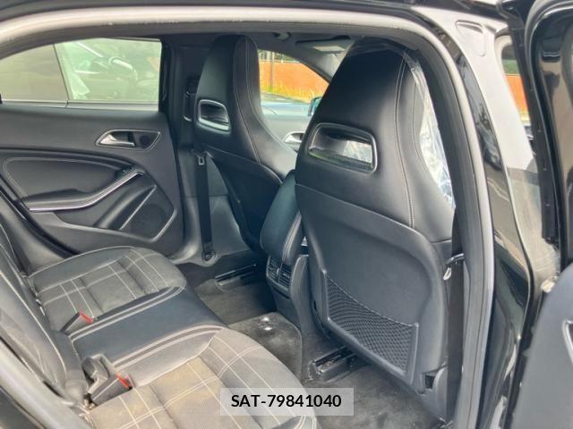 Mercedes Benz GLA-CLASS 2014-09 8131188-13