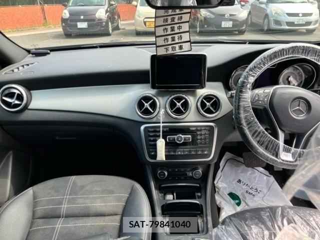 Mercedes Benz GLA-CLASS 2014-09 8131188-15