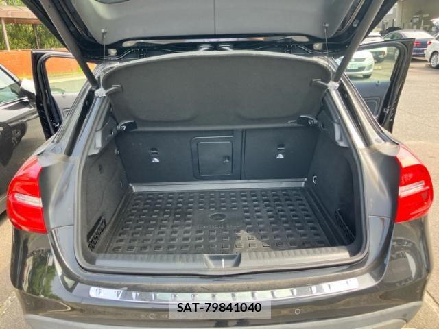 Mercedes Benz GLA-CLASS 2014-09 8131188-25