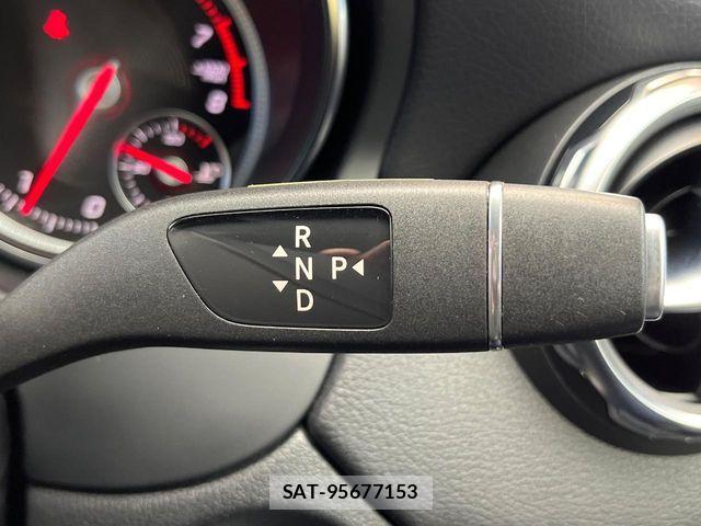 Mercedes Benz GLA-CLASS 2018-07 8146149-11