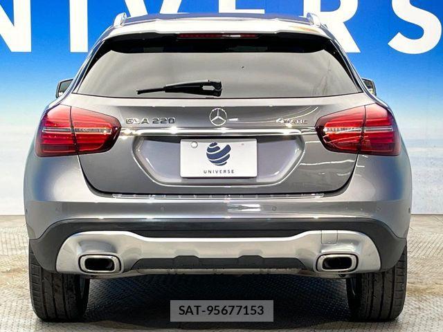 Mercedes Benz GLA-CLASS 2018-07 8146149-16