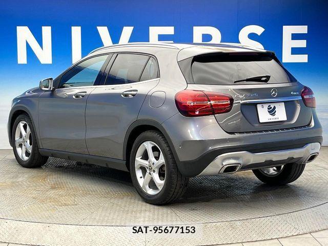 Mercedes Benz GLA-CLASS 2018-07 8146149-18