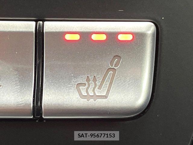 Mercedes Benz GLA-CLASS 2018-07 8146149-4