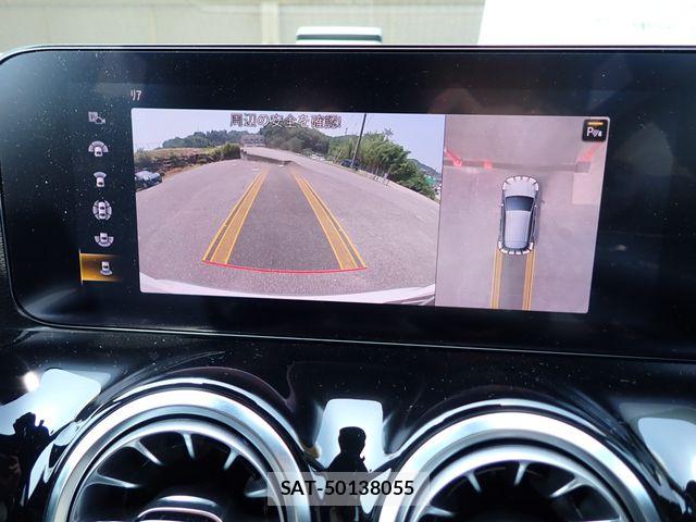 Mercedes Benz GLA-CLASS 2022-07 8146148-13