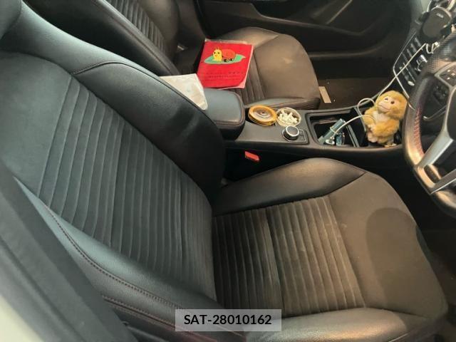 Mercedes Benz GLA-CLASS 2015-09 8158797-20