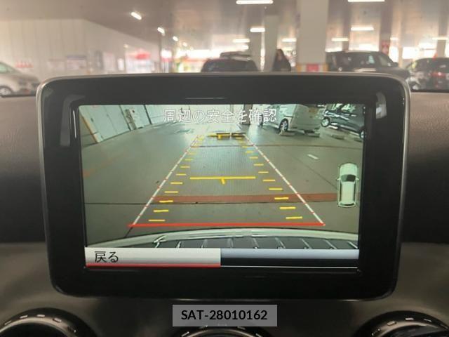 Mercedes Benz GLA-CLASS 2015-09 8158797-26