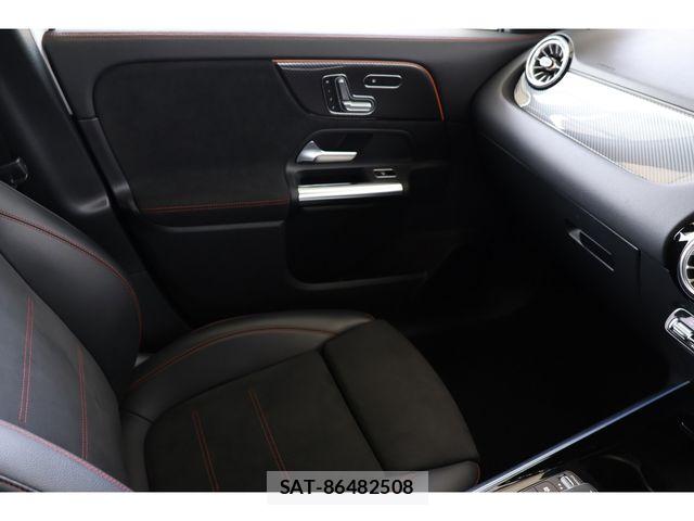 Mercedes Benz GLA-CLASS 2021-08 8208674-21