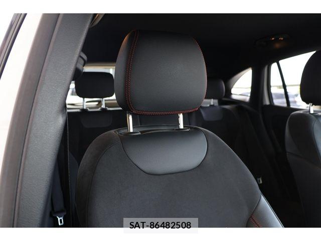 Mercedes Benz GLA-CLASS 2021-08 8208674-24
