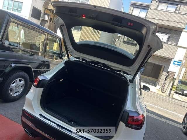 Mercedes Benz GLA-CLASS 2020-12 8208673-10