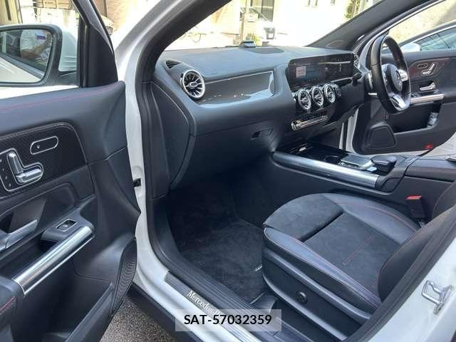 Mercedes Benz GLA-CLASS 2020-12 8208673-23