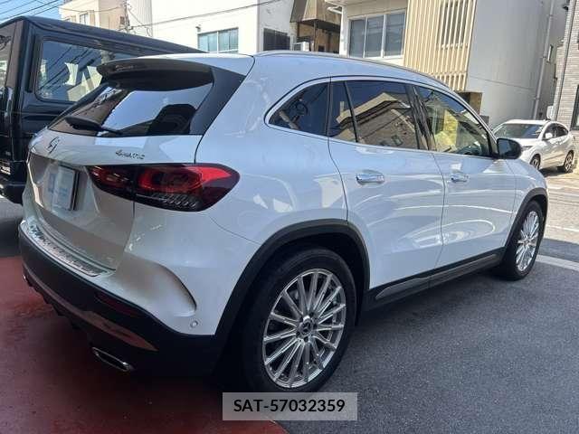 Mercedes Benz GLA-CLASS 2020-12 8208673-4