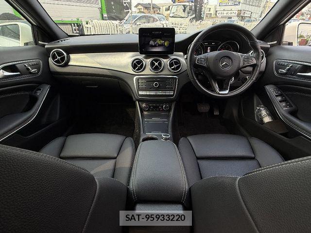 Mercedes Benz GLA-CLASS 2020-01 8208676-2