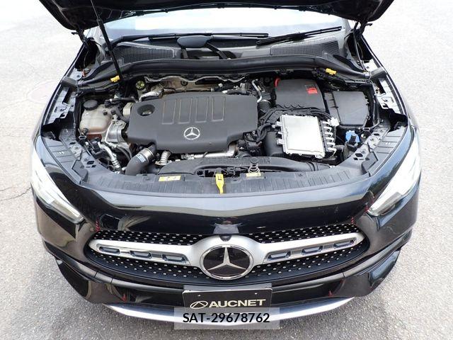 Mercedes Benz GLA-CLASS 2020-10 8208672-25