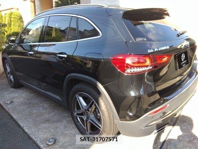 Mercedes Benz GLA-CLASS 2023-08 8208671-2
