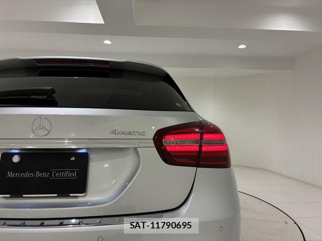 Mercedes Benz GLA-CLASS 2019-09 8208675-15