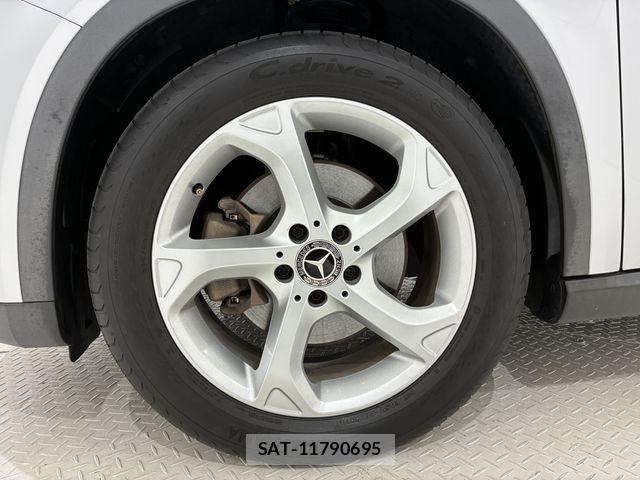 Mercedes Benz GLA-CLASS 2019-09 8208675-19