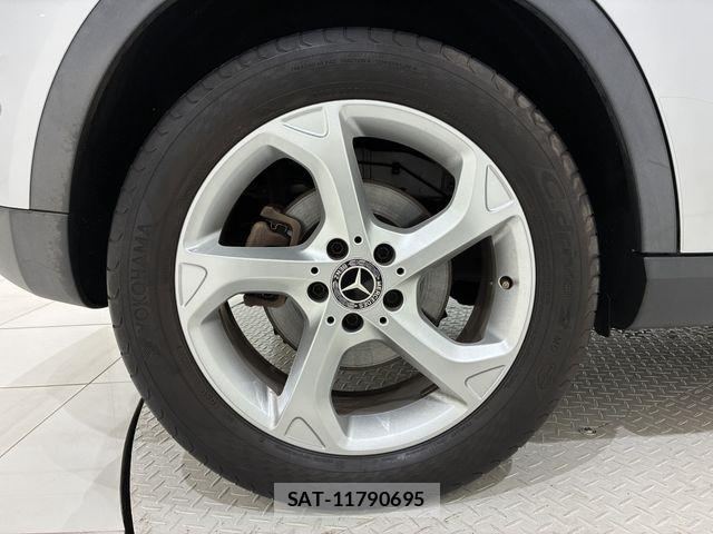 Mercedes Benz GLA-CLASS 2019-09 8208675-21