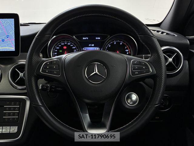 Mercedes Benz GLA-CLASS 2019-09 8208675-24
