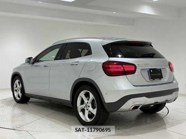 Mercedes Benz GLA-CLASS 2019-09 8208675-2