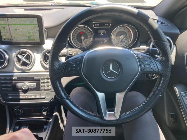 Mercedes Benz GLA-CLASS 2015-10 8245892-14