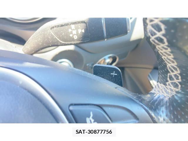 Mercedes Benz GLA-CLASS 2015-10 8245892-16