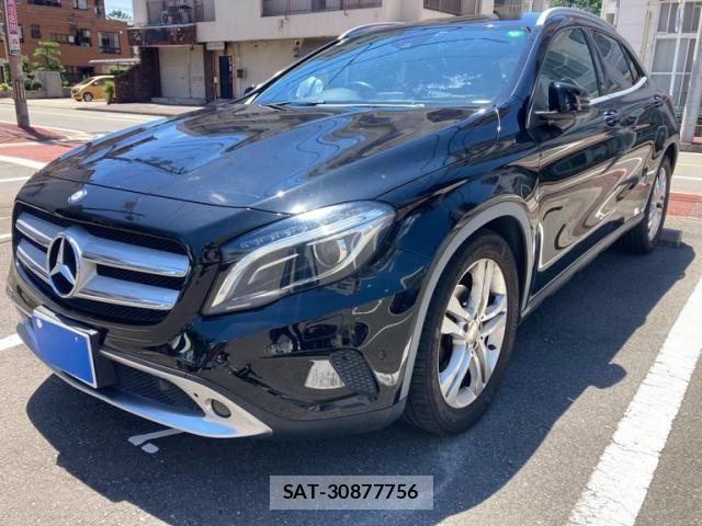 Mercedes Benz GLA-CLASS 2015-10 8245892-1