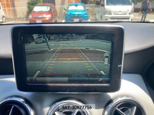 Mercedes Benz GLA-CLASS 2015-10 8245892-19