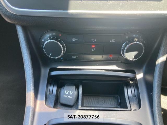 Mercedes Benz GLA-CLASS 2015-10 8245892-22
