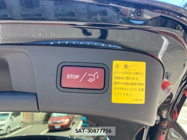 Mercedes Benz GLA-CLASS 2015-10 8245892-28
