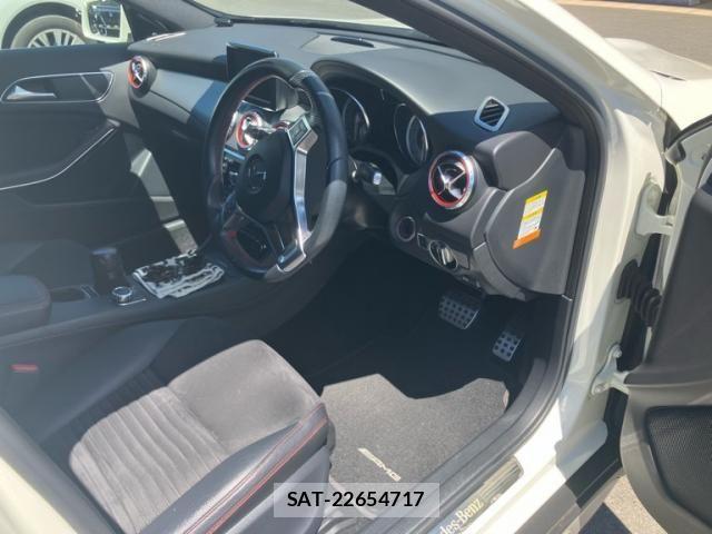 Mercedes Benz GLA-CLASS 2015-09 8245891-10